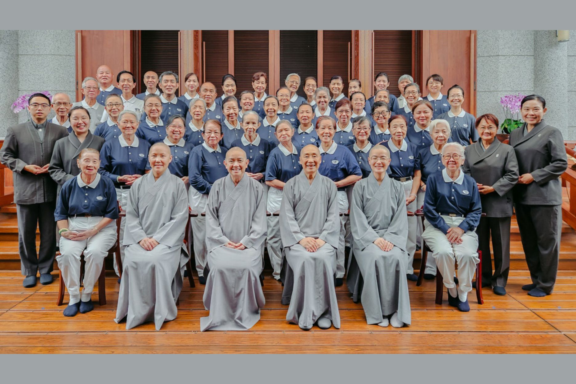 长青菩萨回家 师徒相聚话家常